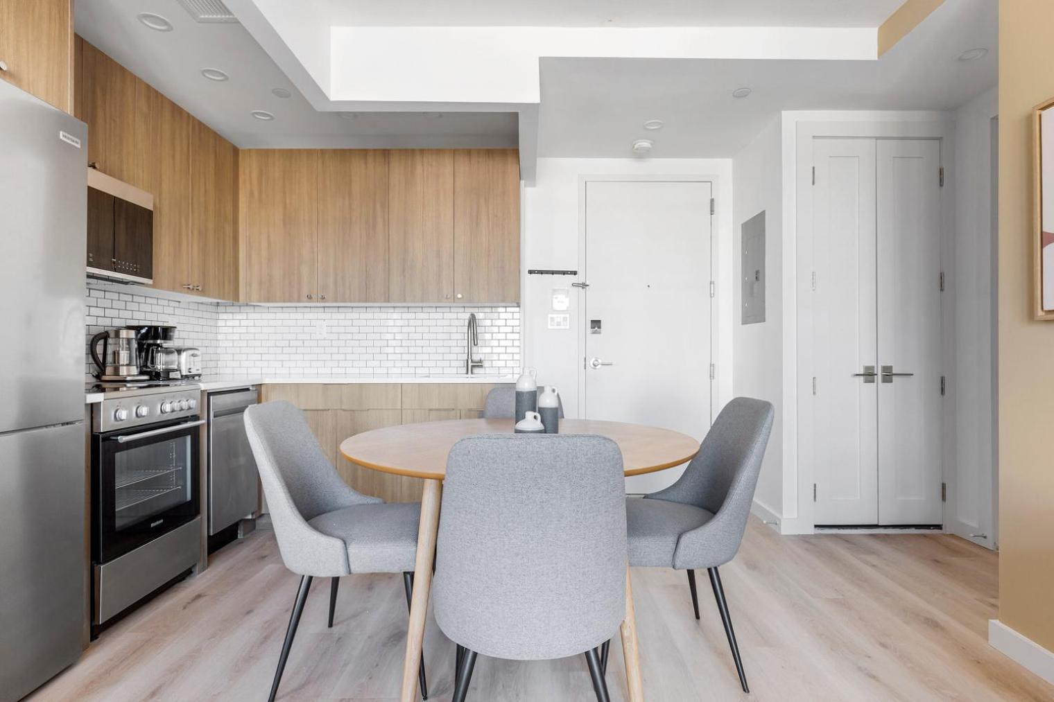 Dumbo 2br W Wd Roof Gym Nr Timeout Building Nyc-957 Nova York